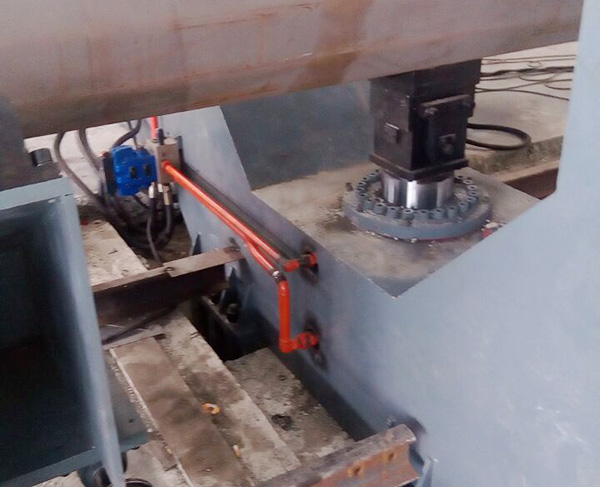 Steel tube joint round machine